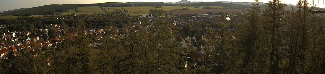 Live - Panoramablick vom Knieberg über Langewiesen