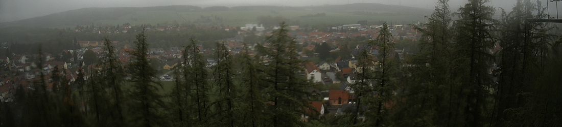 Live - Panoramablick vom Knieberg über Langewiesen