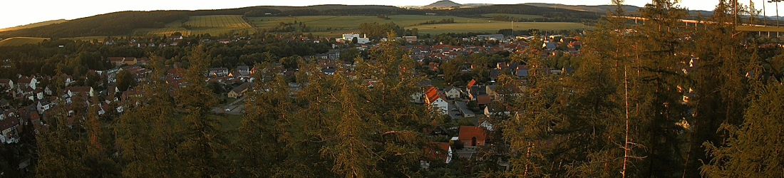 Live - Panoramablick vom Knieberg über Langewiesen