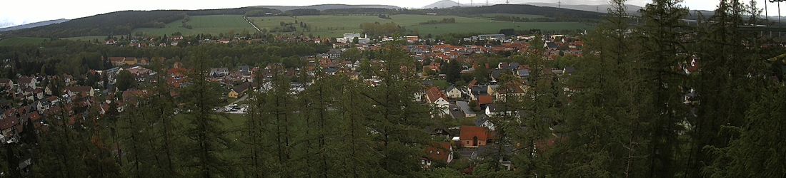 Live - Panoramablick vom Knieberg über Langewiesen