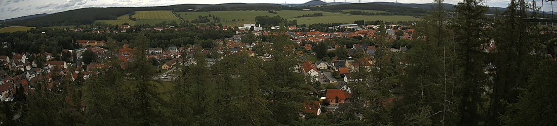 Live - Panoramablick vom Knieberg über Langewiesen