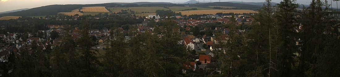 Live - Panoramablick vom Knieberg über Langewiesen