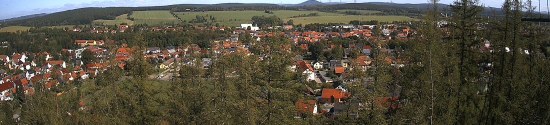 Live - Panoramablick vom Knieberg über Langewiesen
