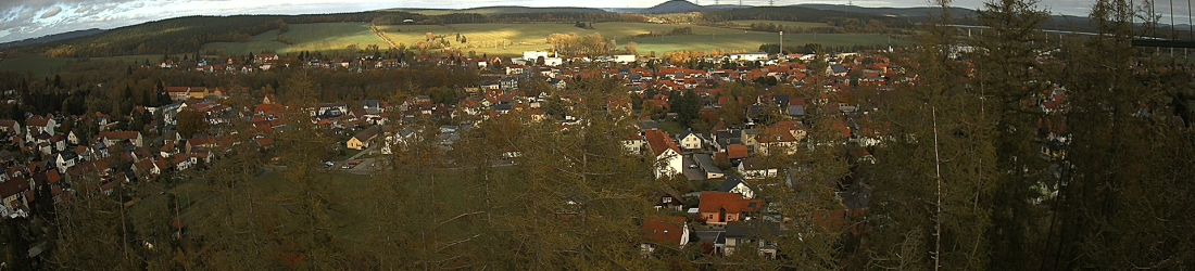 Live - Panoramablick vom Knieberg über Langewiesen