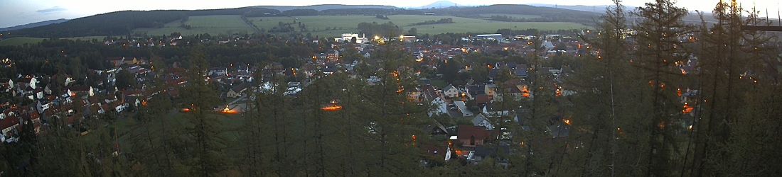 Live - Panoramablick vom Knieberg über Langewiesen