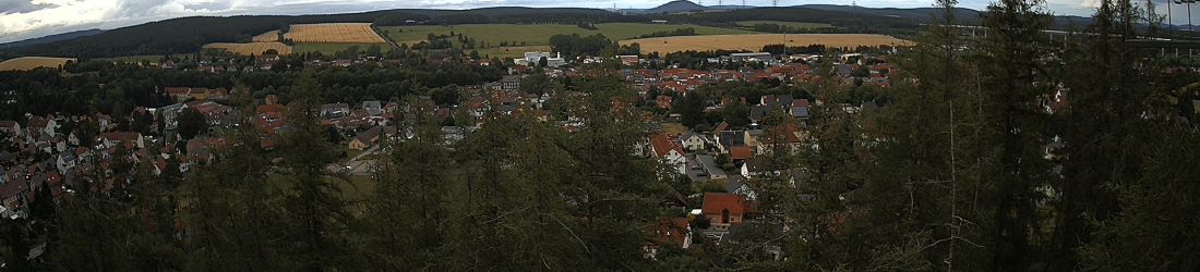 Live - Panoramablick vom Knieberg über Langewiesen