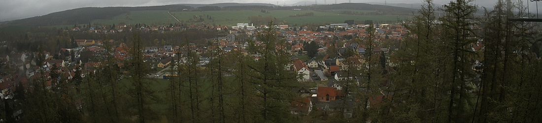 Live - Panoramablick vom Knieberg über Langewiesen