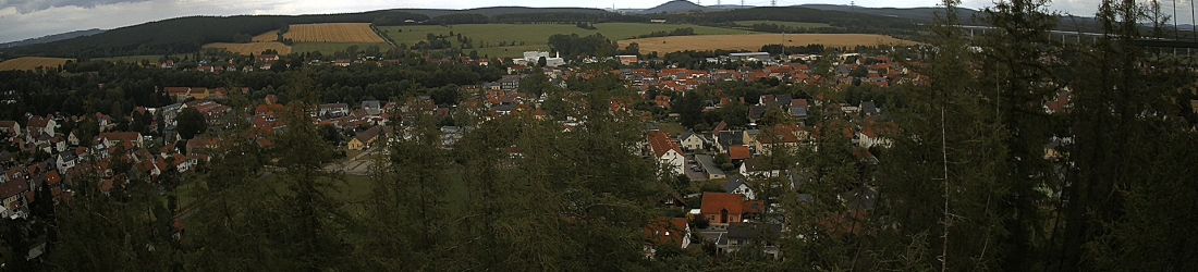 Live - Panoramablick vom Knieberg über Langewiesen