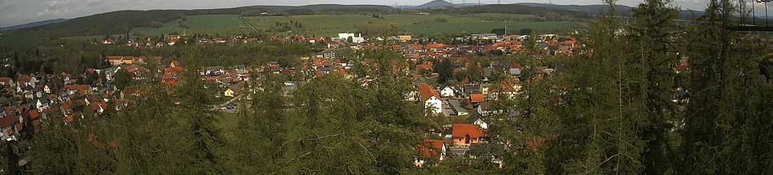 Live - Panoramablick vom Knieberg über Langewiesen