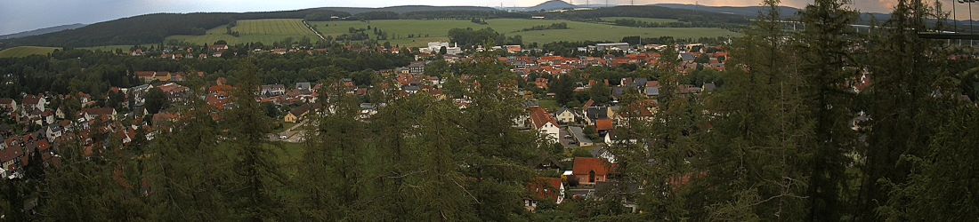 Live - Panoramablick vom Knieberg über Langewiesen