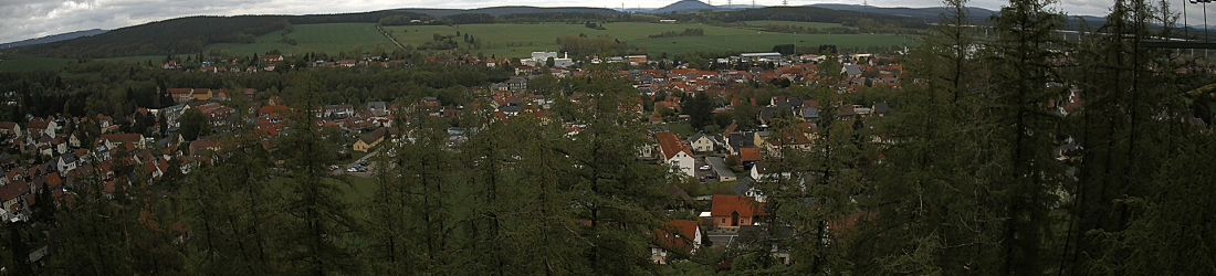 Live - Panoramablick vom Knieberg über Langewiesen