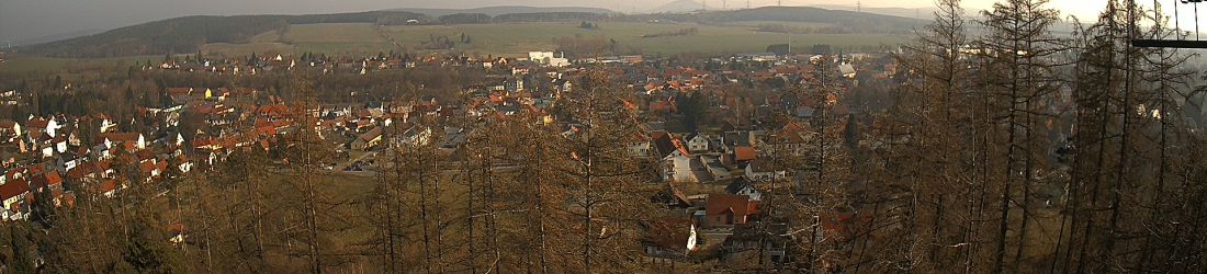 Live - Panoramablick vom Knieberg über Langewiesen