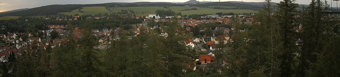 Live - Panoramablick vom Knieberg über Langewiesen