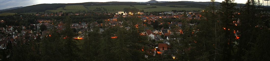Live - Panoramablick vom Knieberg über Langewiesen