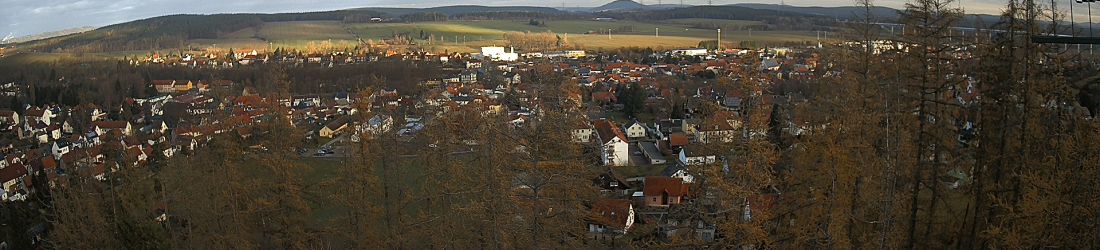 Live - Panoramablick vom Knieberg über Langewiesen