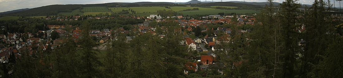 Live - Panoramablick vom Knieberg über Langewiesen