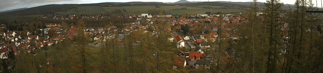Live - Panoramablick vom Knieberg über Langewiesen