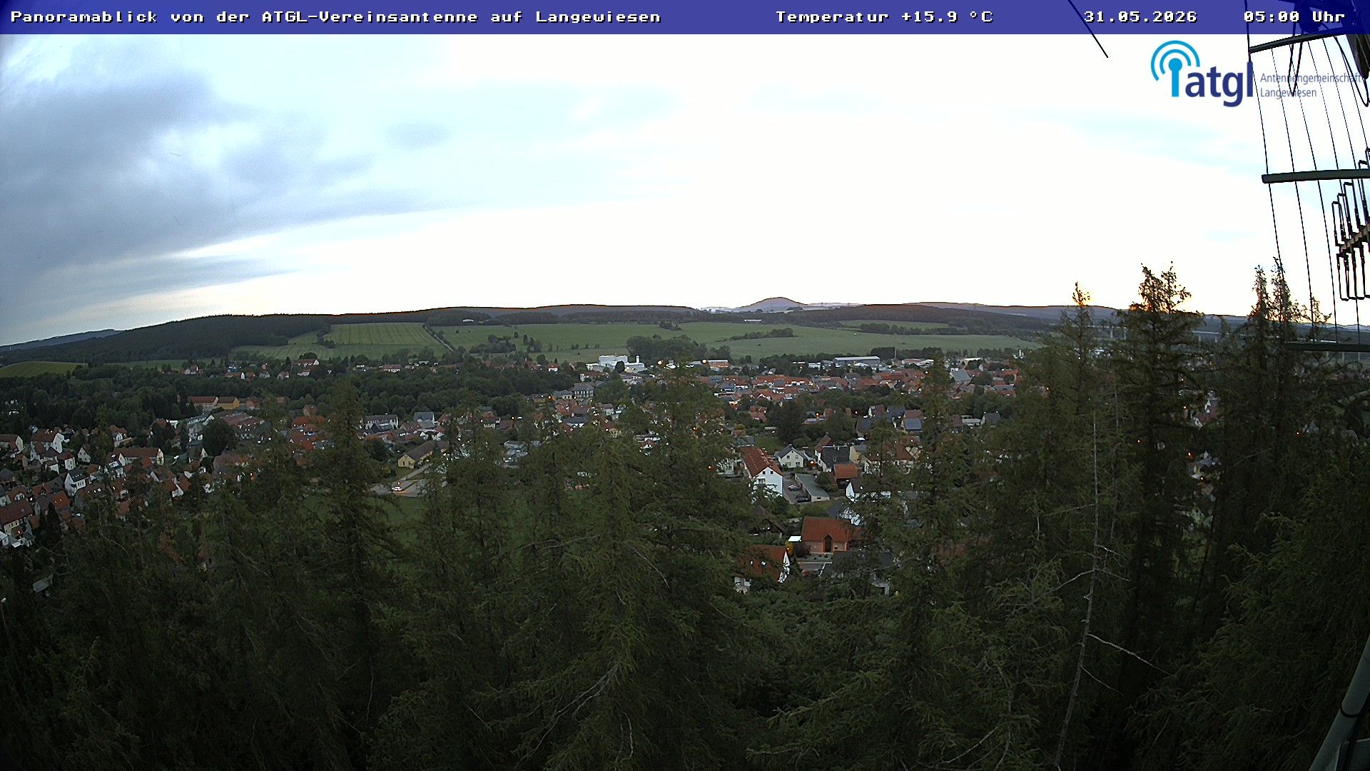 Live - Panoramablick vom Knieberg über Langewiesen