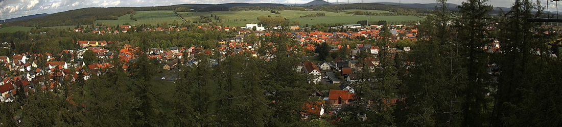 Live - Panoramablick vom Knieberg über Langewiesen