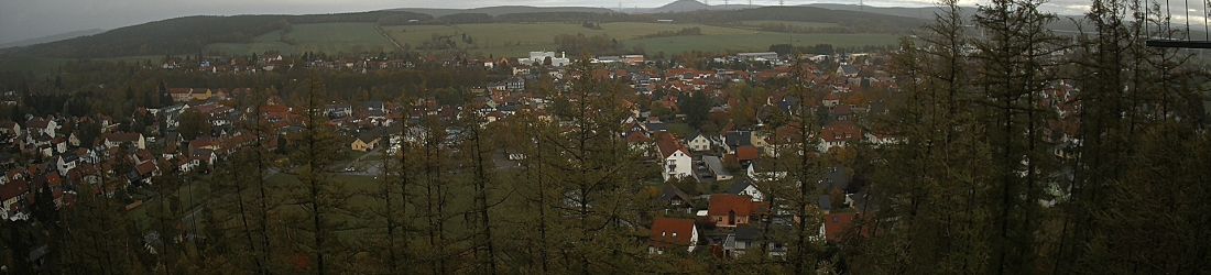 Live - Panoramablick vom Knieberg über Langewiesen