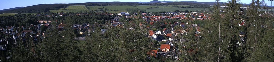Live - Panoramablick vom Knieberg über Langewiesen