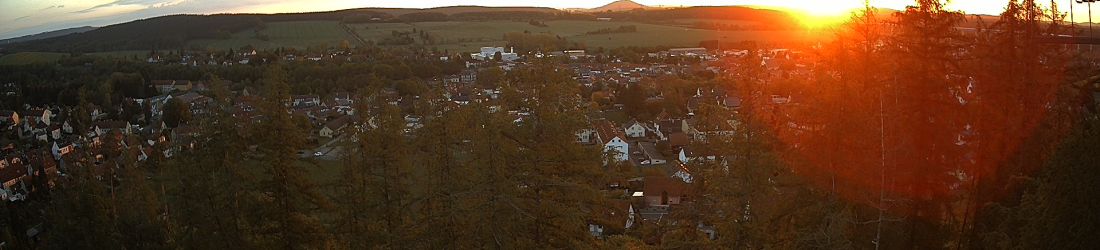 Live - Panoramablick vom Knieberg über Langewiesen