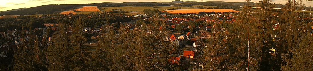 Live - Panoramablick vom Knieberg über Langewiesen