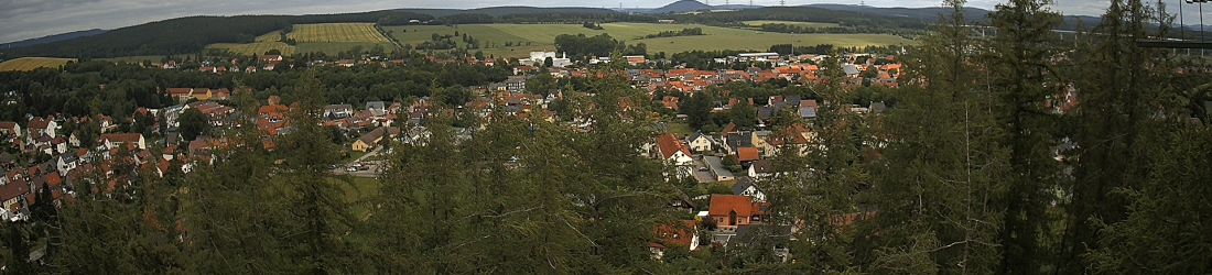 Live - Panoramablick vom Knieberg über Langewiesen