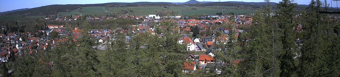 Live - Panoramablick vom Knieberg über Langewiesen