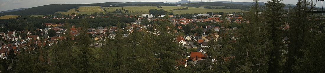 Live - Panoramablick vom Knieberg über Langewiesen