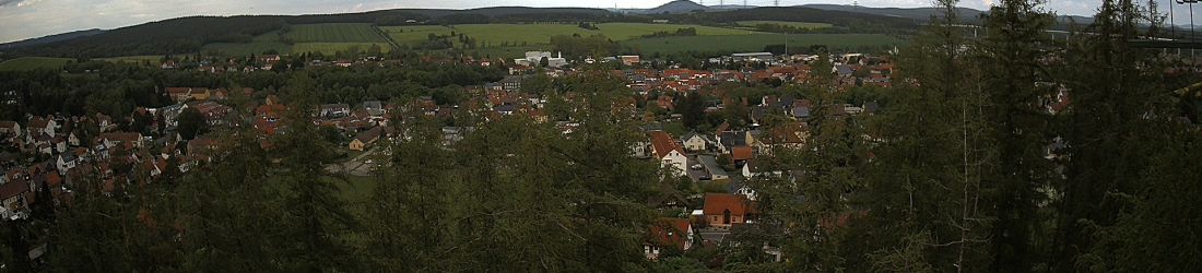 Live - Panoramablick vom Knieberg über Langewiesen