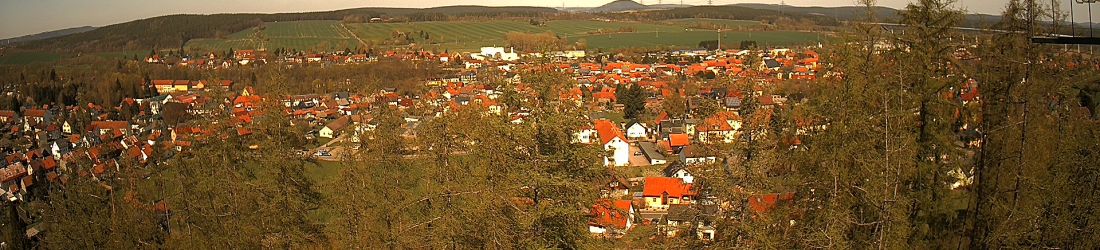 Live - Panoramablick vom Knieberg über Langewiesen