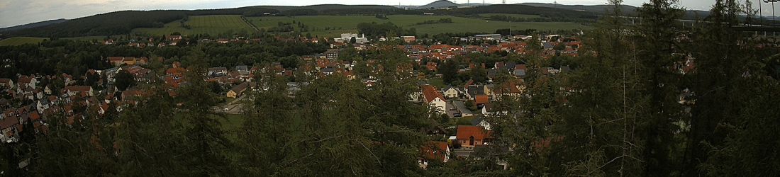 Live - Panoramablick vom Knieberg über Langewiesen