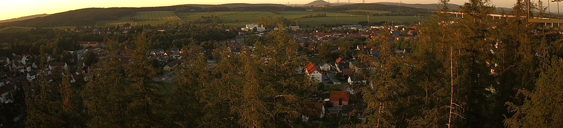Live - Panoramablick vom Knieberg über Langewiesen