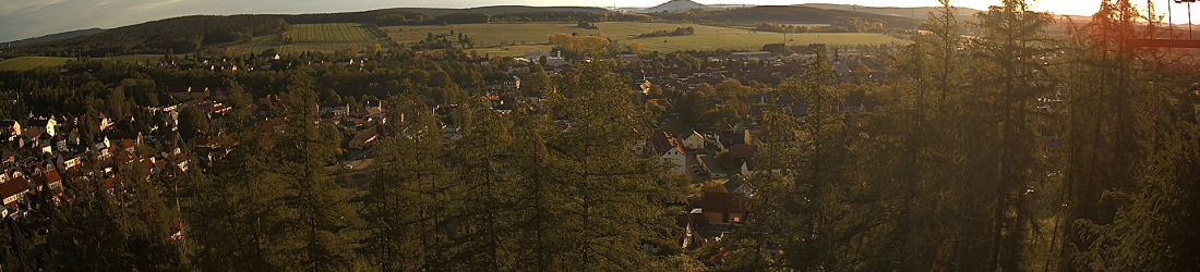 Live - Panoramablick vom Knieberg über Langewiesen