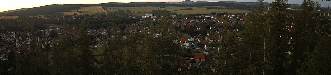 Live - Panoramablick vom Knieberg über Langewiesen