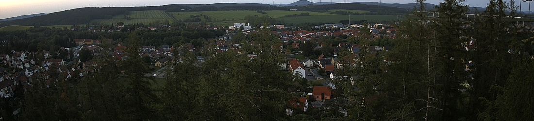 Live - Panoramablick vom Knieberg über Langewiesen