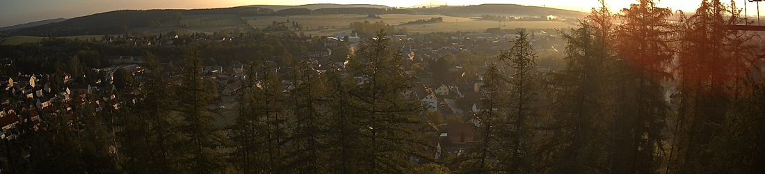 Live - Panoramablick vom Knieberg über Langewiesen
