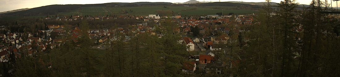 Live - Panoramablick vom Knieberg über Langewiesen