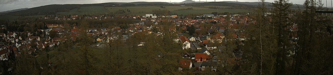 Live - Panoramablick vom Knieberg über Langewiesen