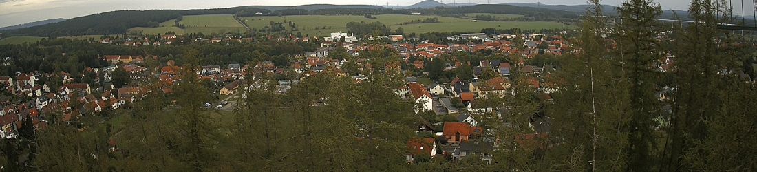 Live - Panoramablick vom Knieberg über Langewiesen