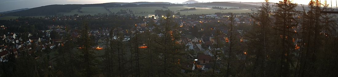 Live - Panoramablick vom Knieberg über Langewiesen