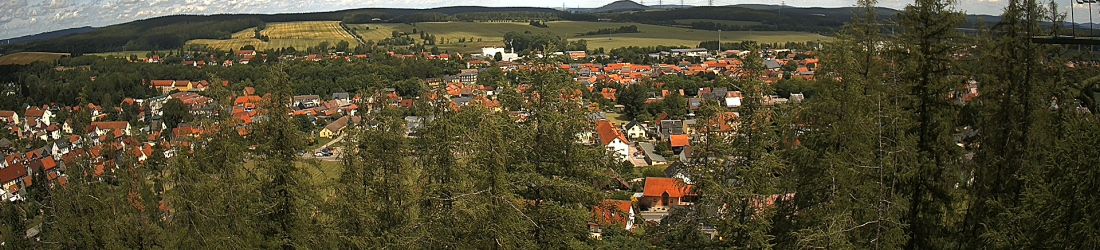 Live - Panoramablick vom Knieberg über Langewiesen